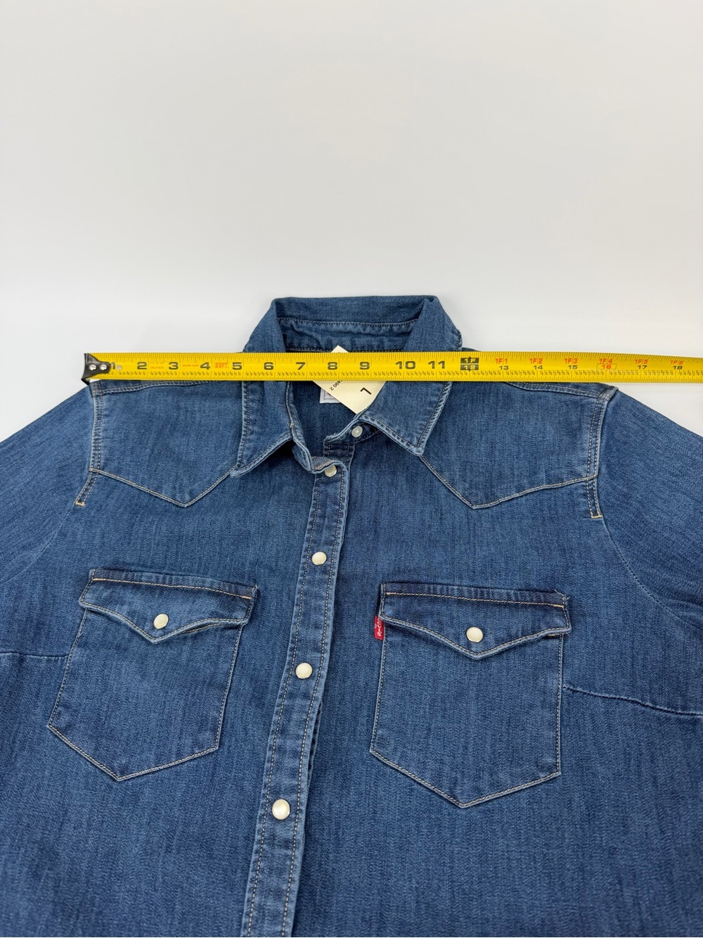 Levi’s Ultimate Western Denim Shirt Womens L Blue Stretch Pearl Snap NWT - Picture 14 of 16